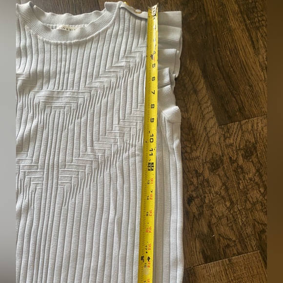 White Ribbed Knit Top - Picture 6 of 7